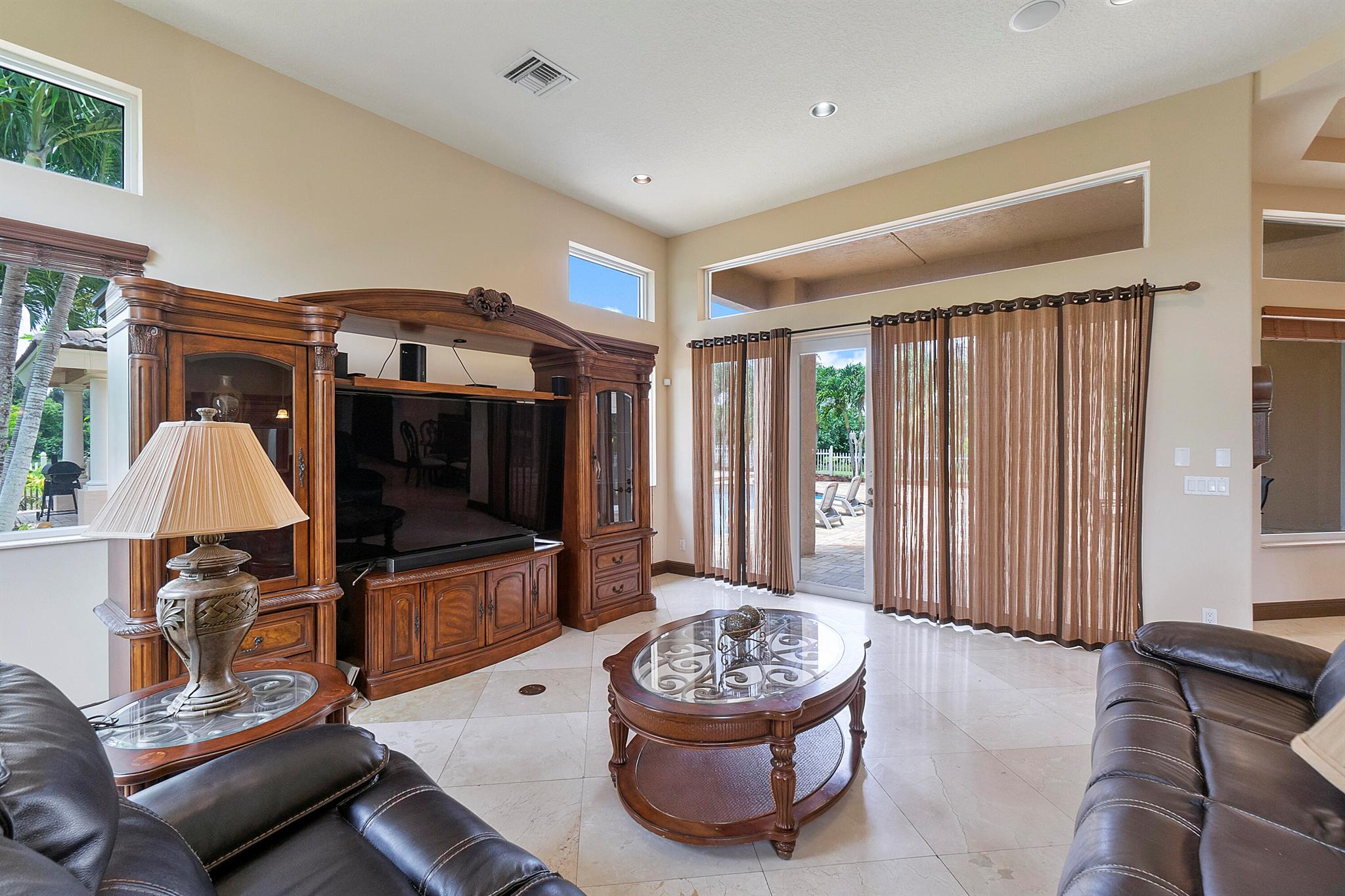 DEER RUN - Residential