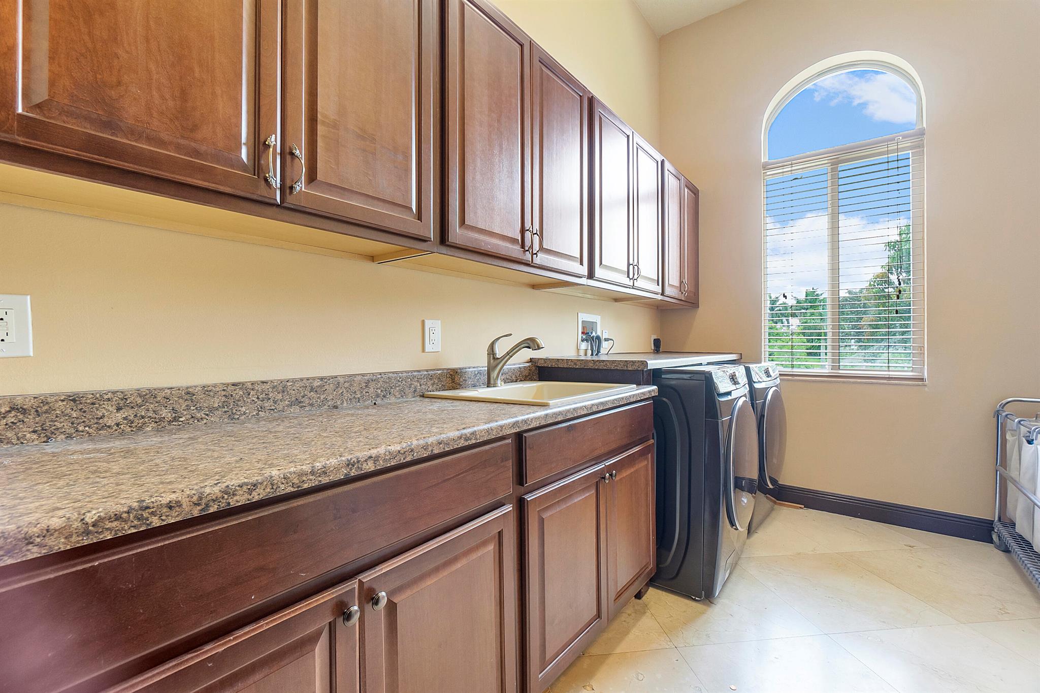 DEER RUN - Residential