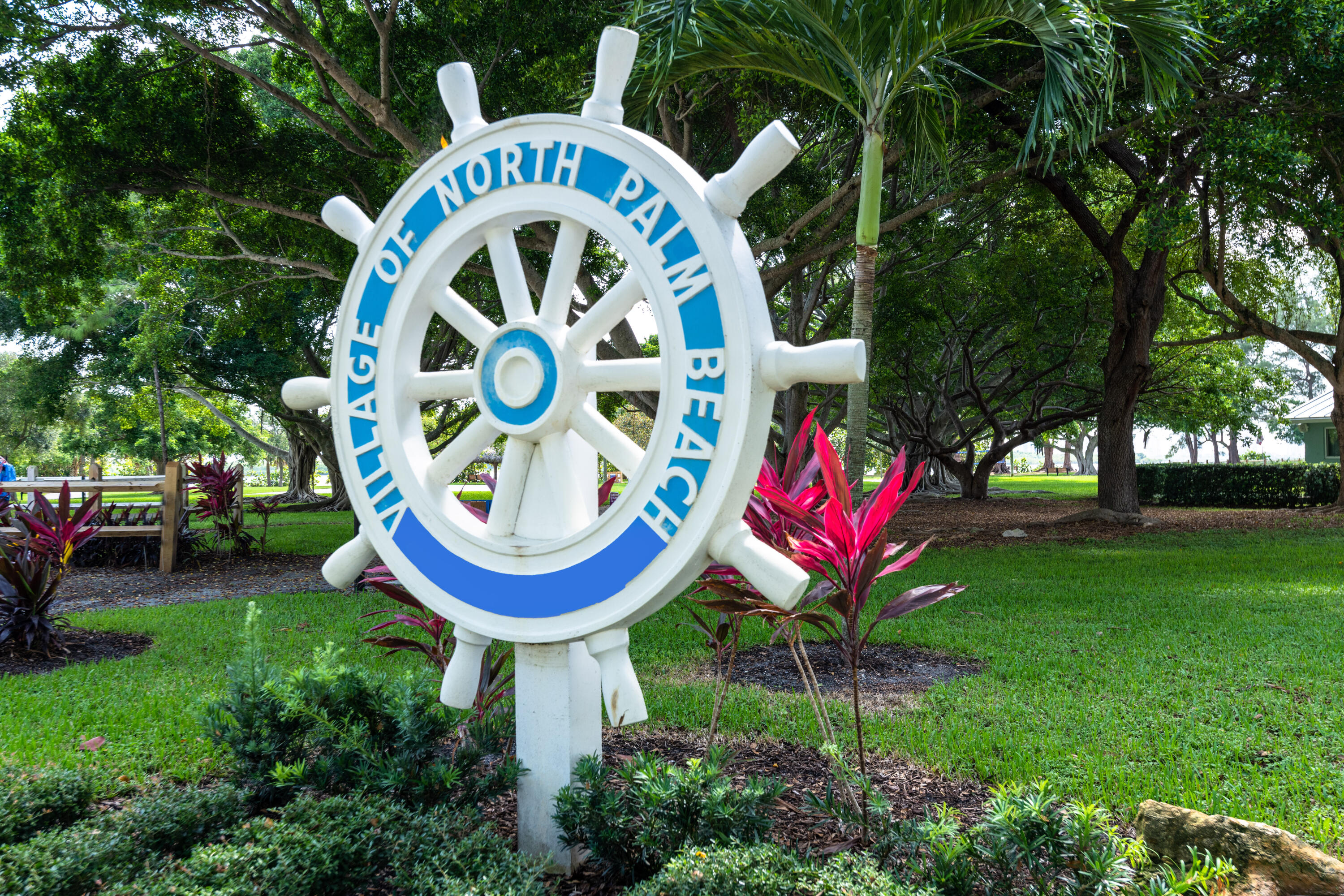 NORTH PALM BEACH VILLAGE - Residential