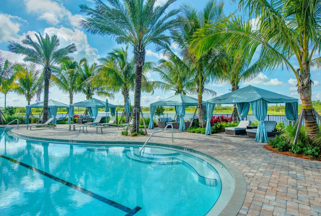 DEL WEBB TRADITION - Residential