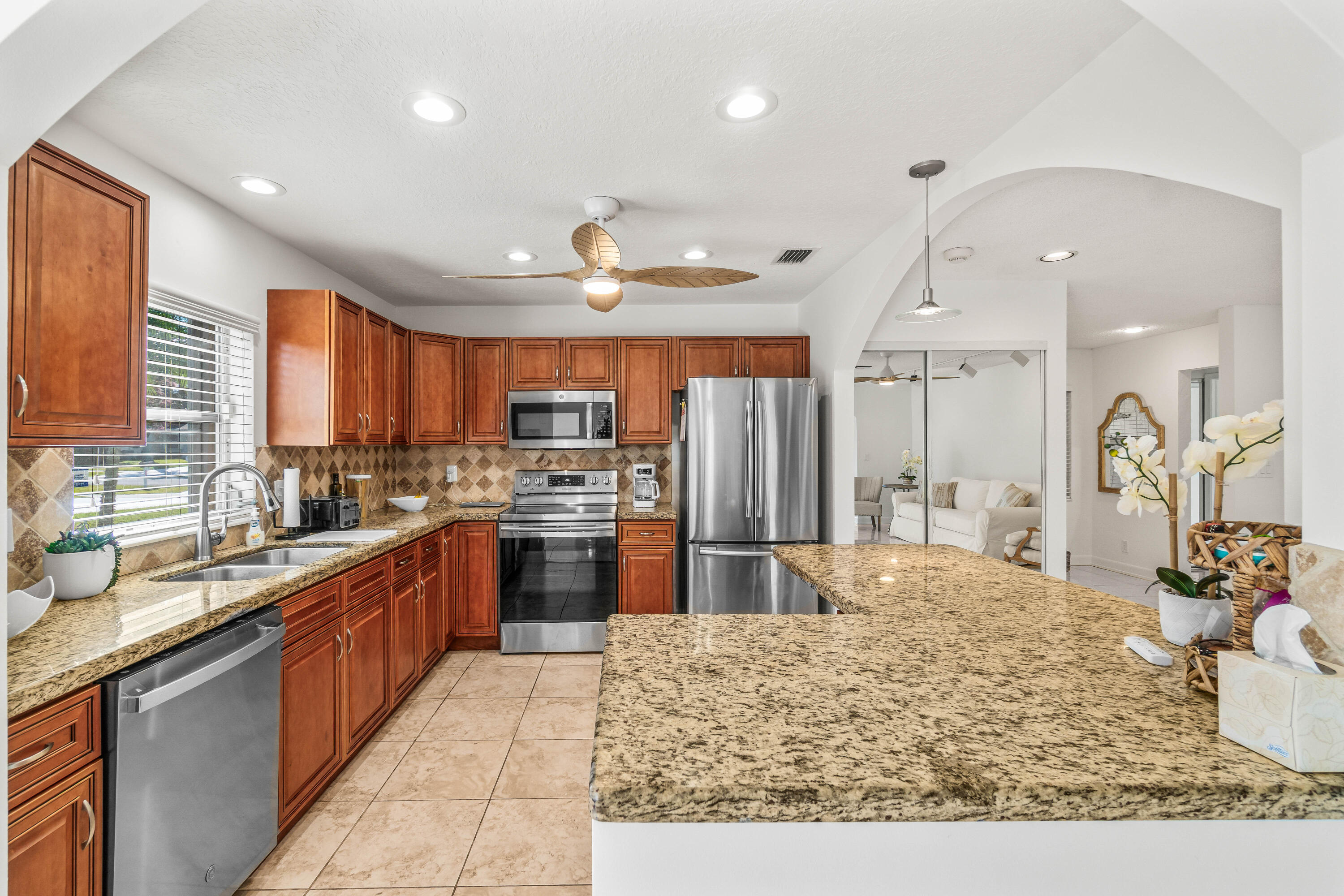 DELRAY VILLAS 5 - Residential