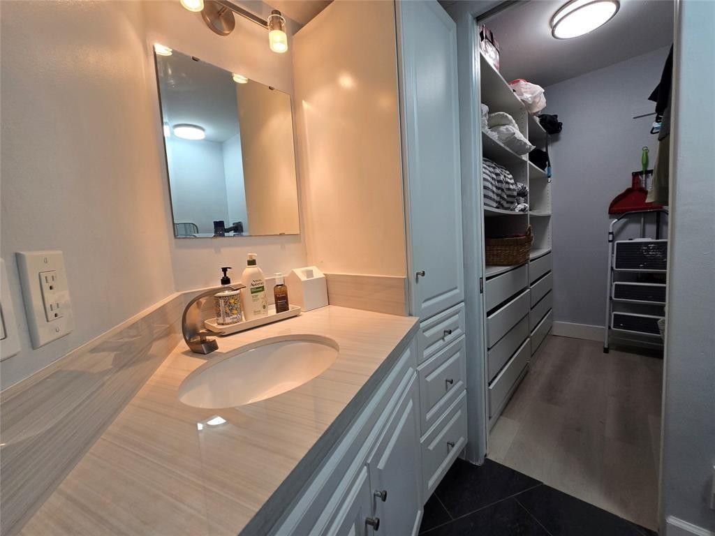 River Reach Condominiums - Residential Lease