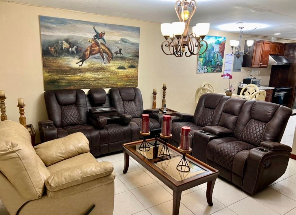 Photo of 4727 Myrtle Lane, West Palm Beach, FL 33417 (MLS # B26066027)