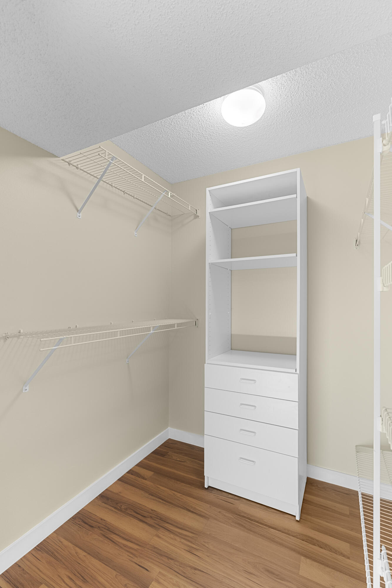 GRANVILLE CONDOMINIUM H - Residential