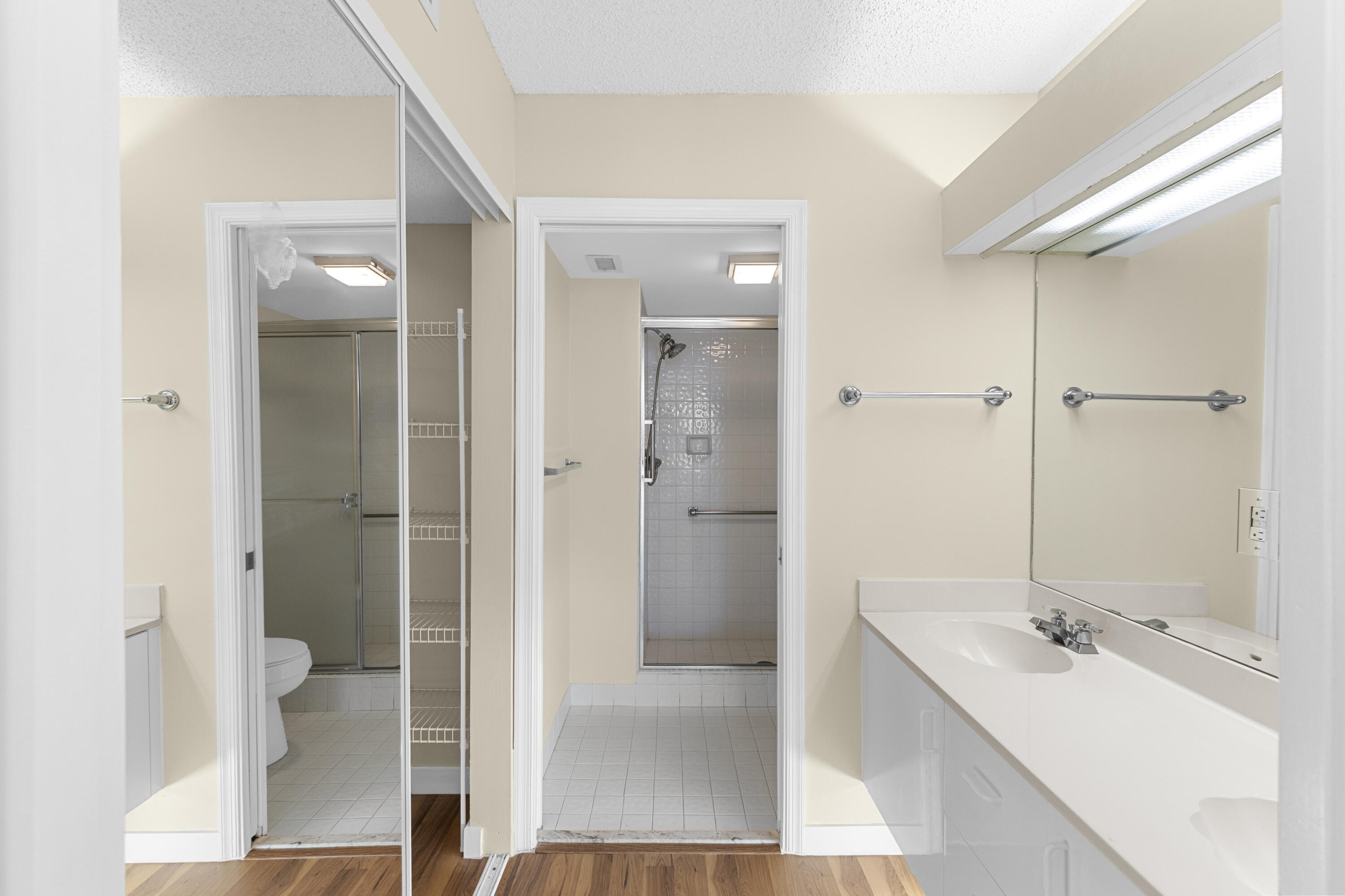 GRANVILLE CONDOMINIUM H - Residential