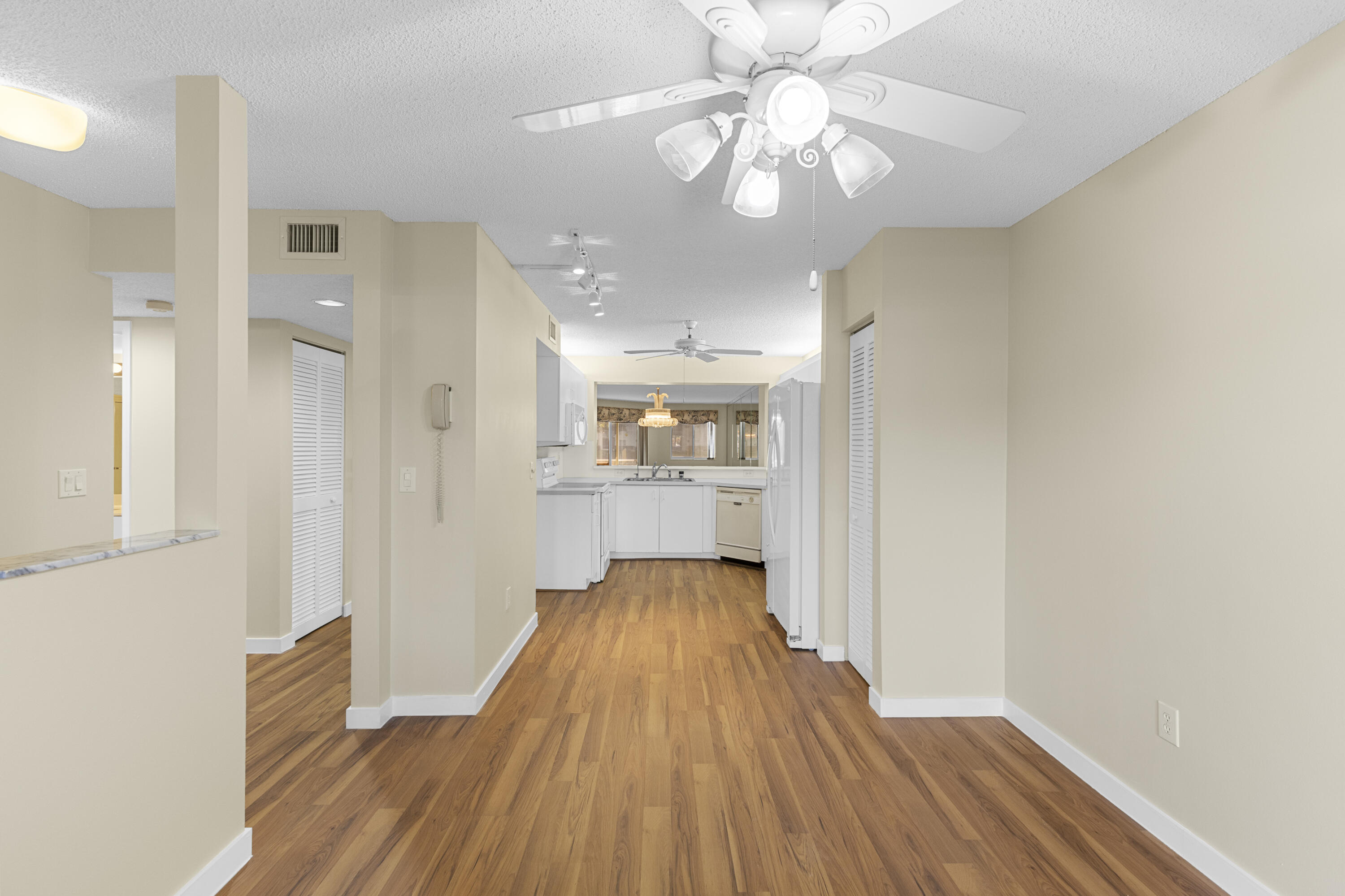 GRANVILLE CONDOMINIUM H - Residential