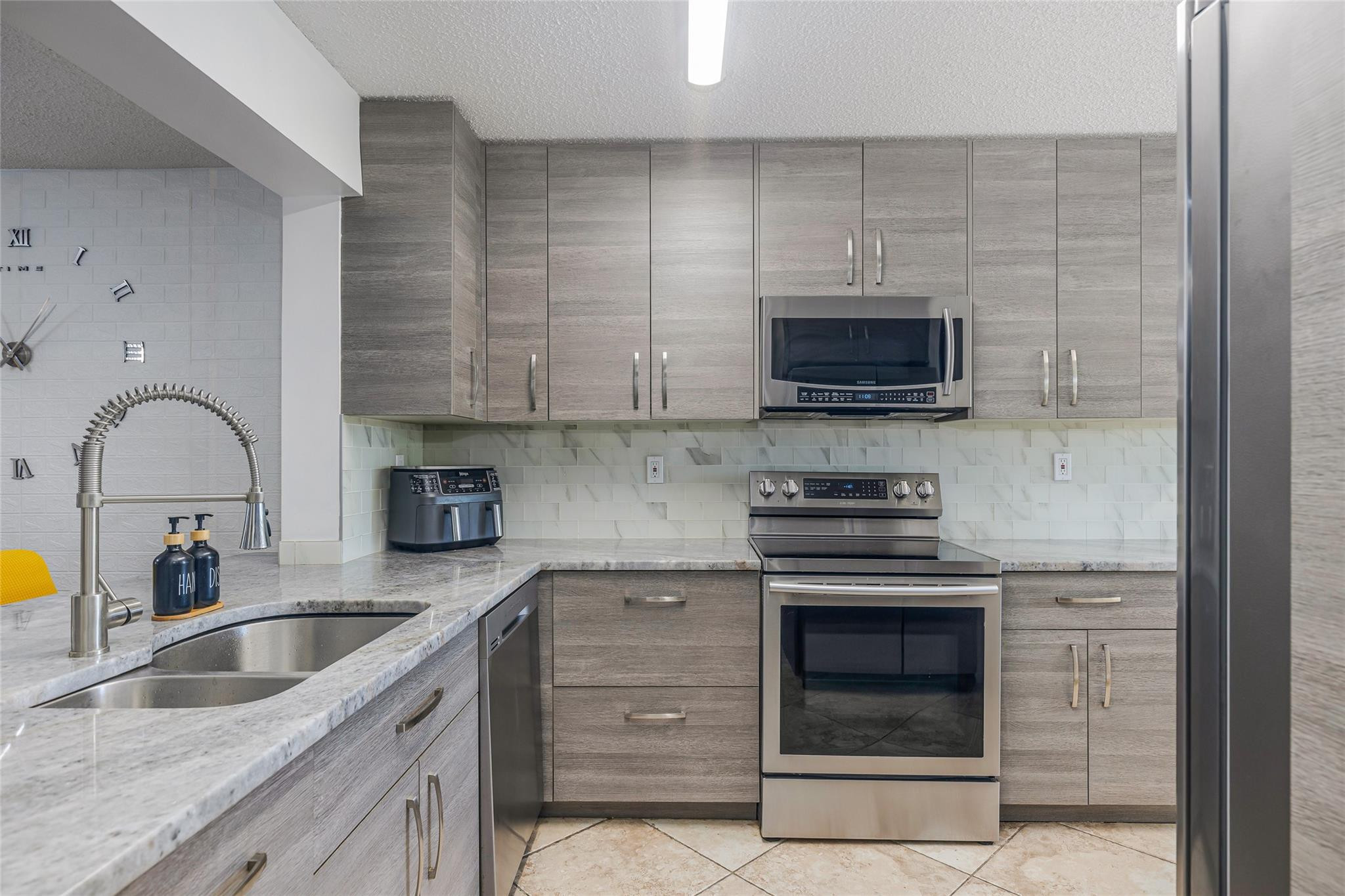 Fairway Club Condo - Residential