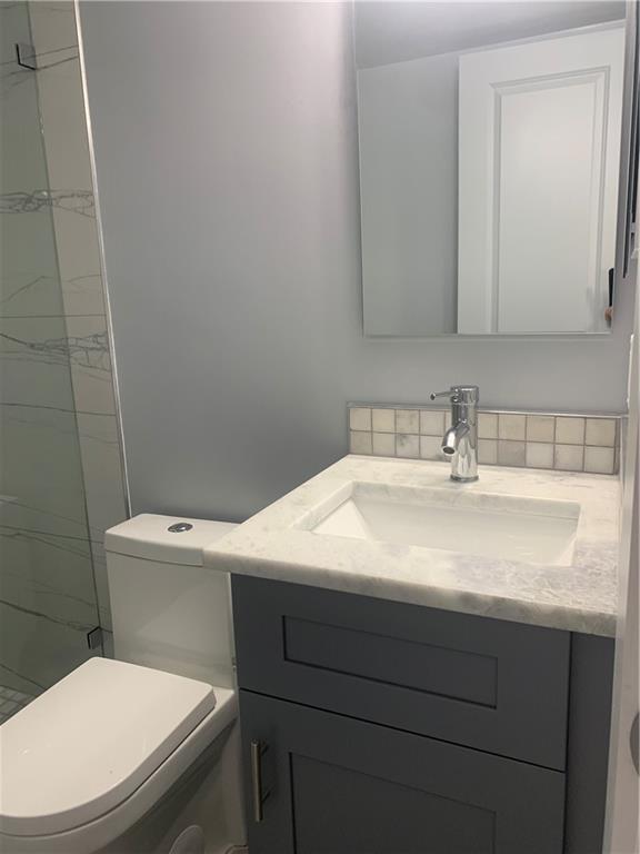Bonaventure 82-43 B - Residential Lease