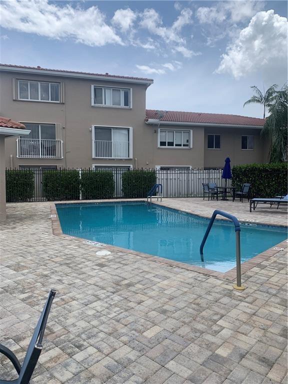 Bonaventure 82-43 B - Residential Lease