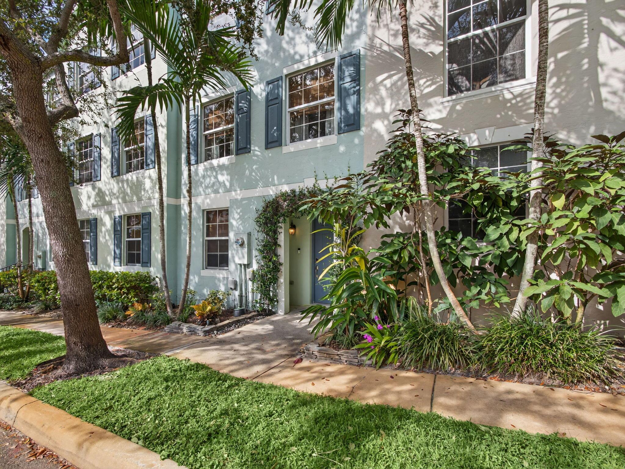 Convention Center Townhom - Residential