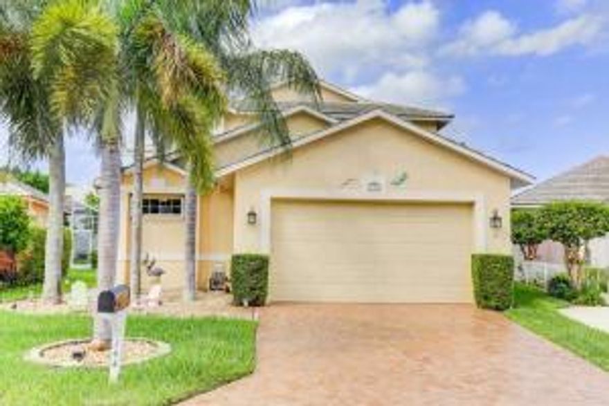 Gorgeous Updated Waterfront Home!