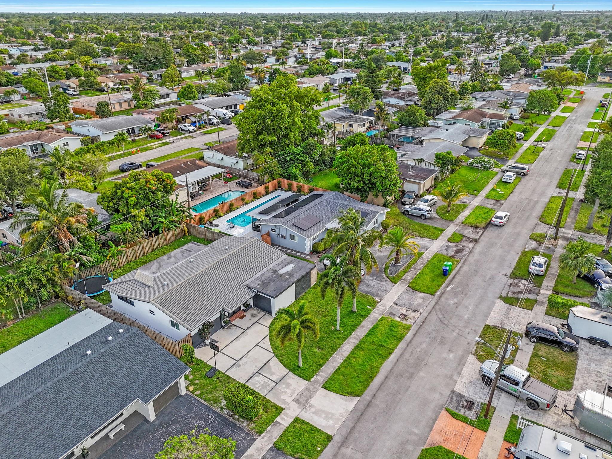 Sunrise Golf Village Sec - Residential