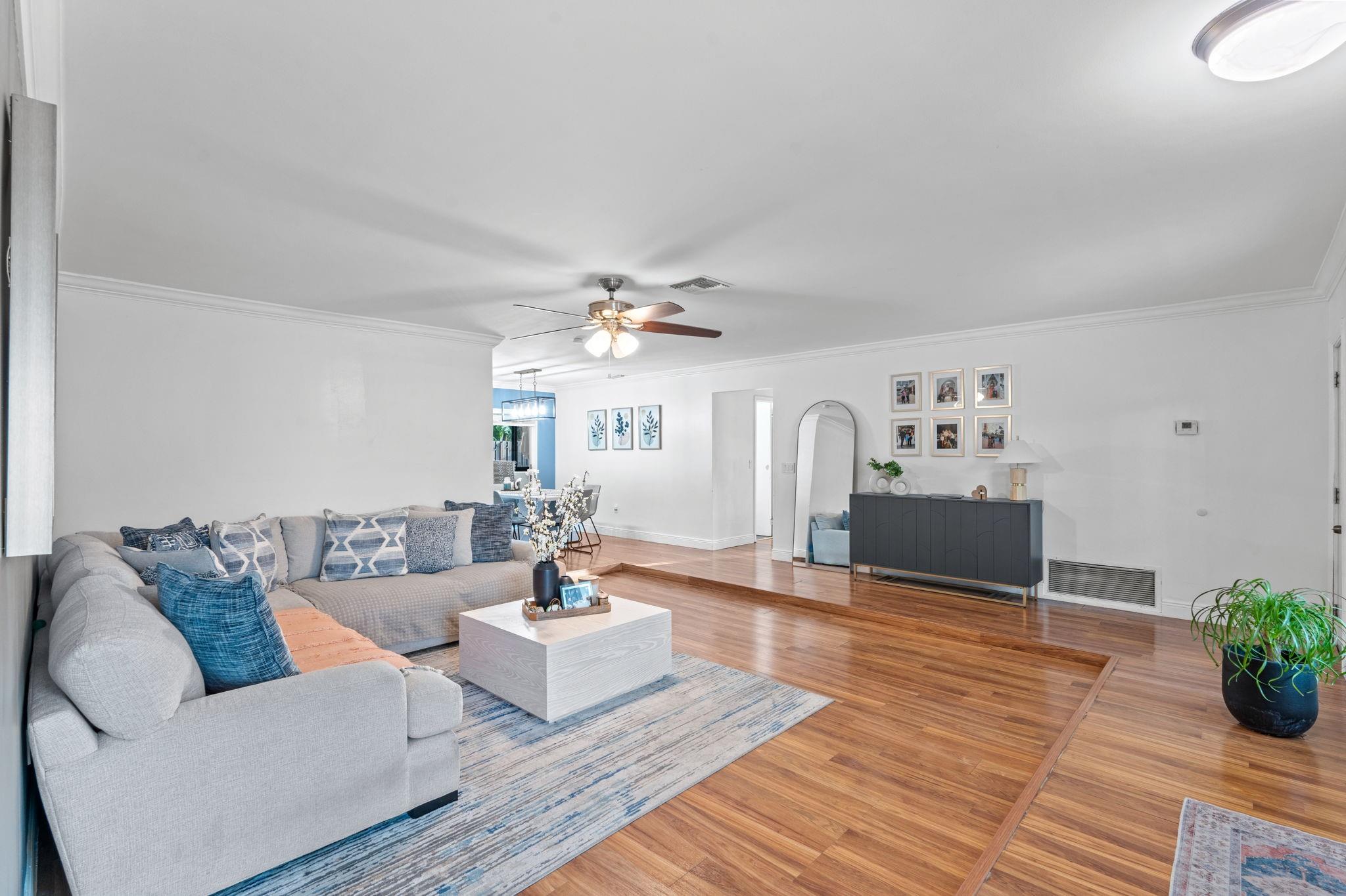 Sunrise Golf Village Sec - Residential