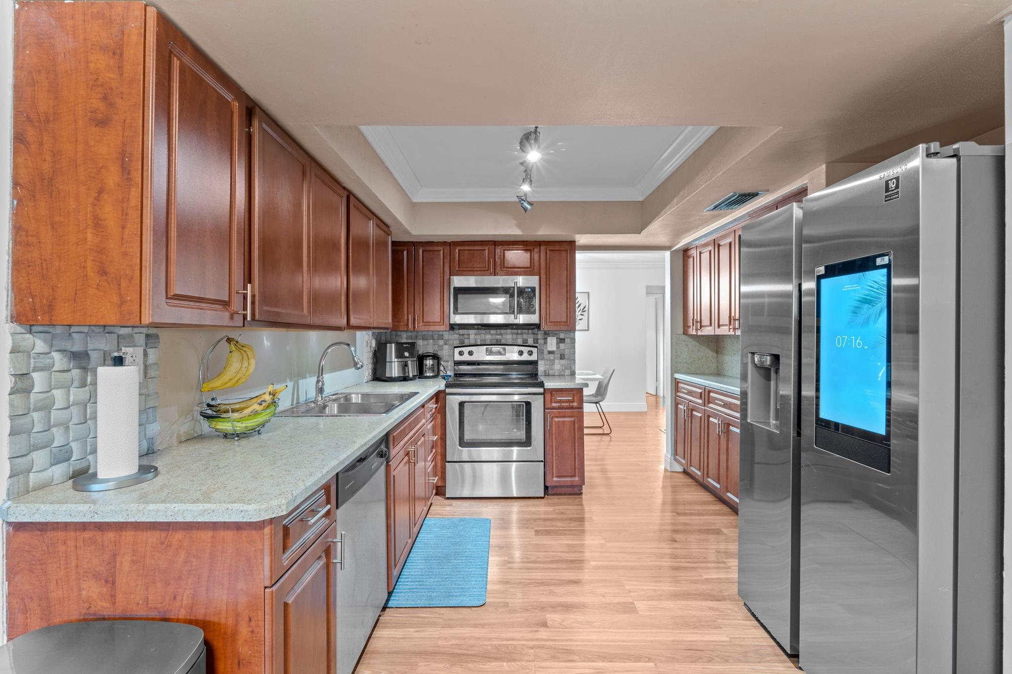 Sunrise Golf Village Sec - Residential