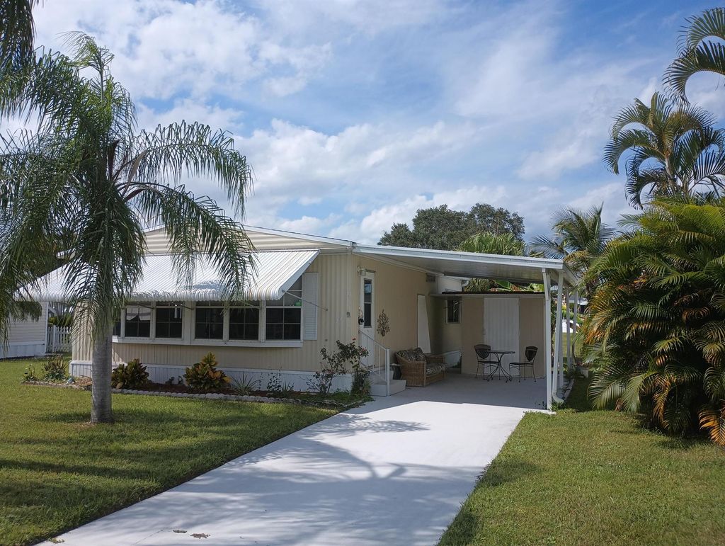 Photo of 5 Violetta Lane, Port St Lucie, FL 34952 (MLS # R10922163)