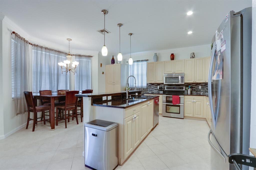 MADISON GREEN 1 PARS A, H AND K - Residential