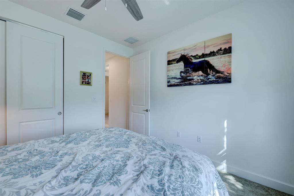 VALENCIA CAY/RIVERLAND - Residential