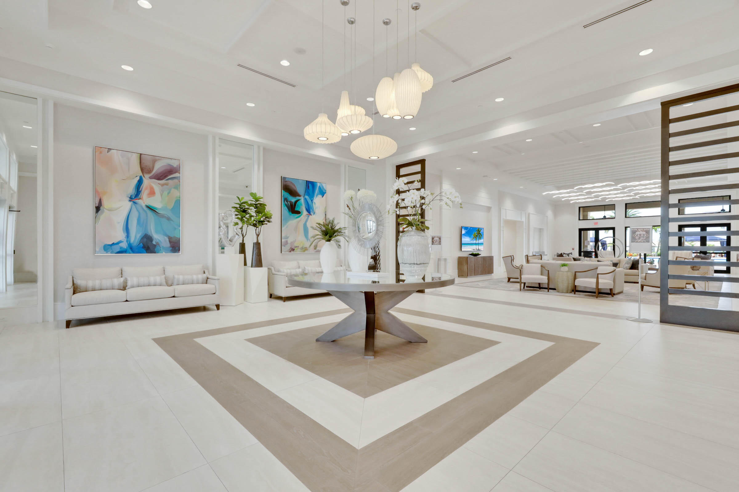 VALENCIA CAY/RIVERLAND - Residential