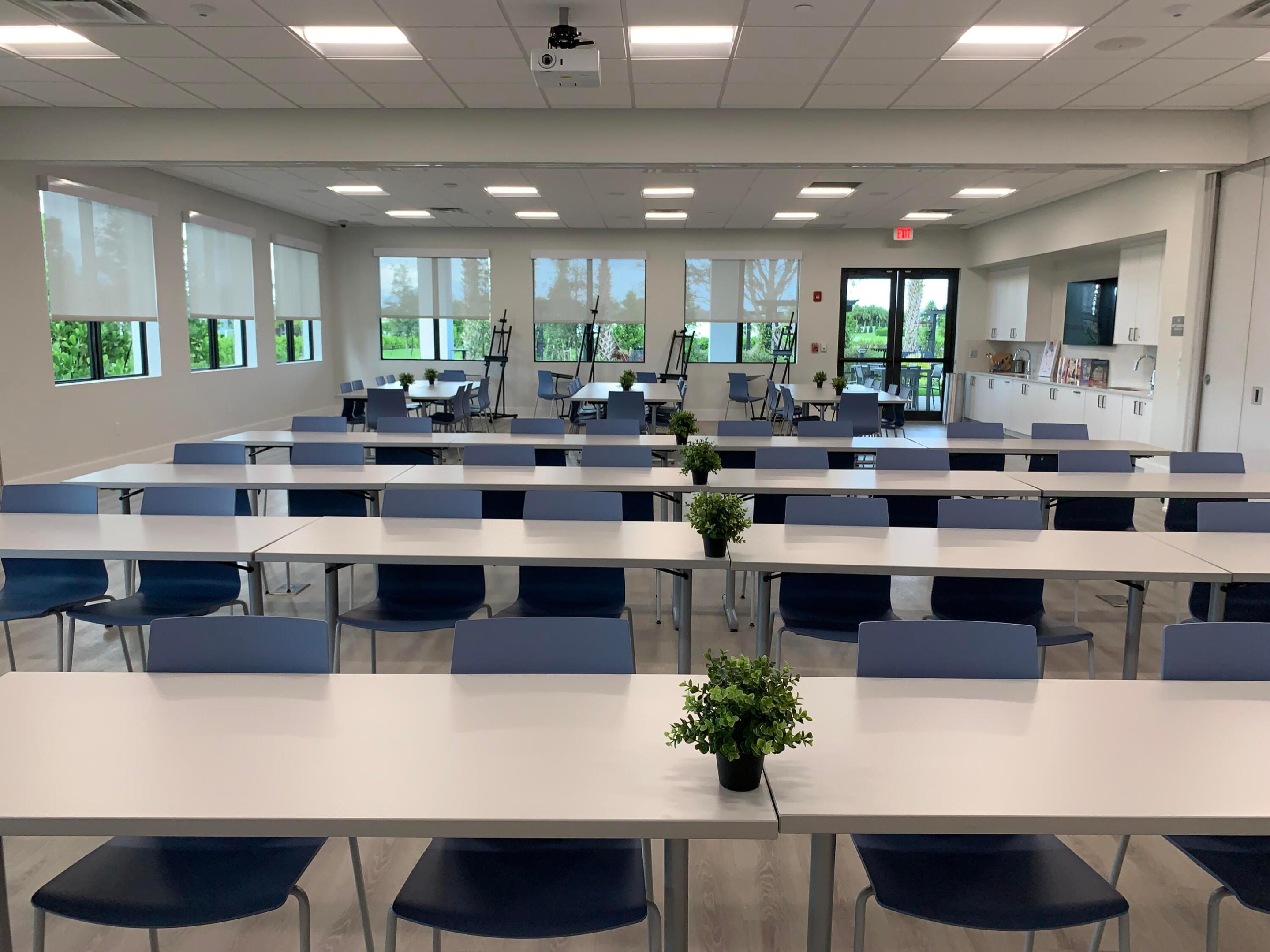 VALENCIA CAY/RIVERLAND - Residential