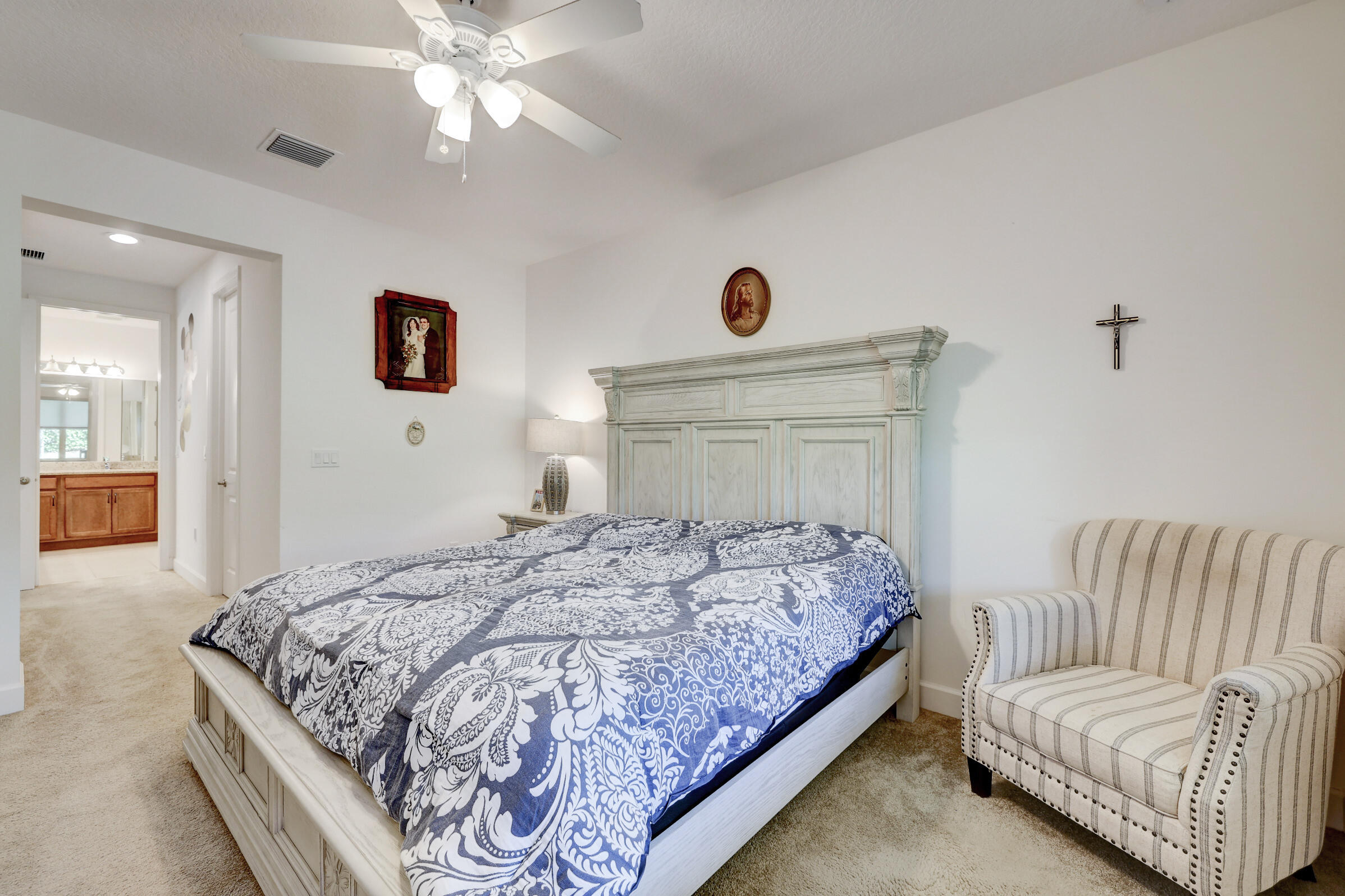 VALENCIA CAY/RIVERLAND - Residential