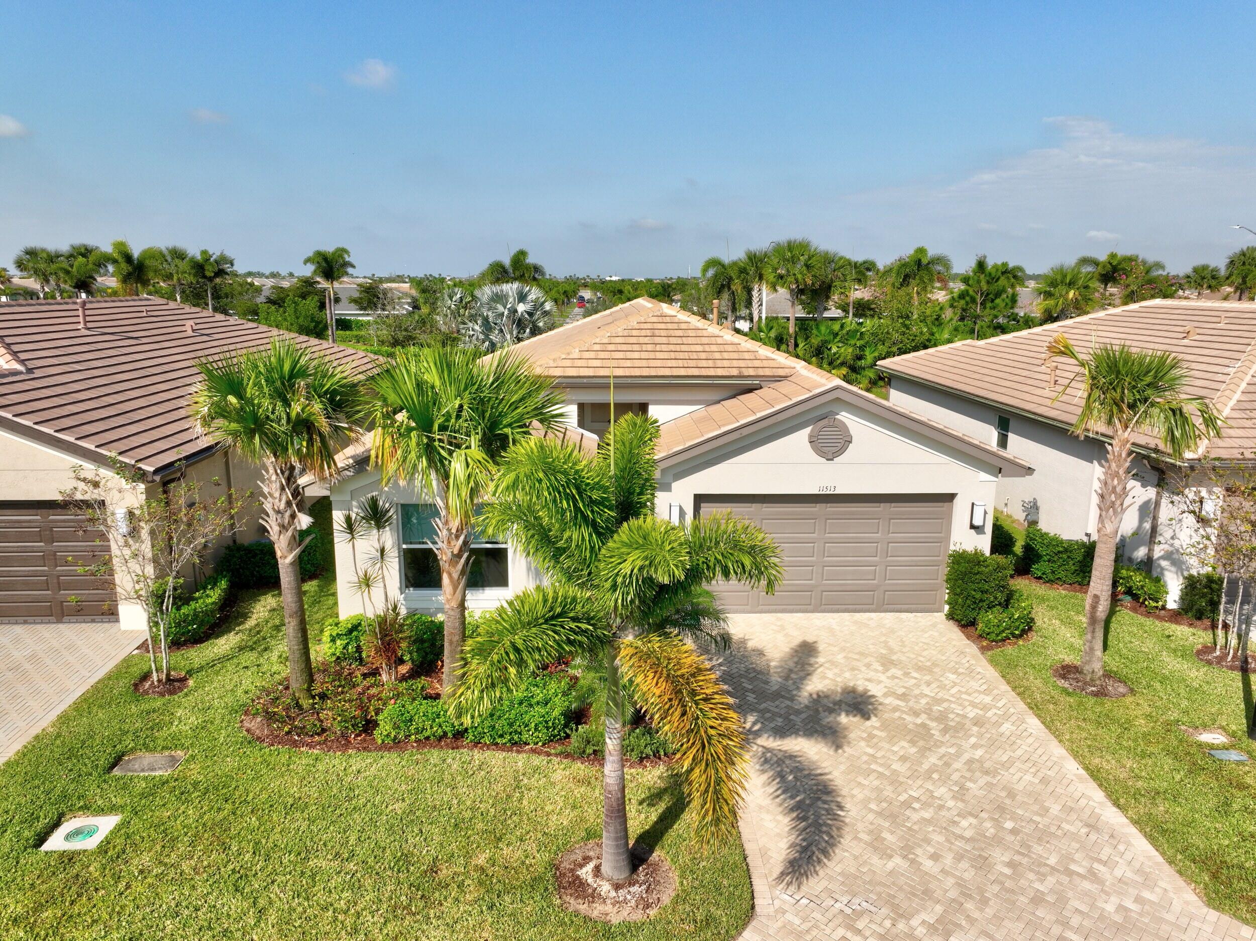 VALENCIA CAY/RIVERLAND - Residential