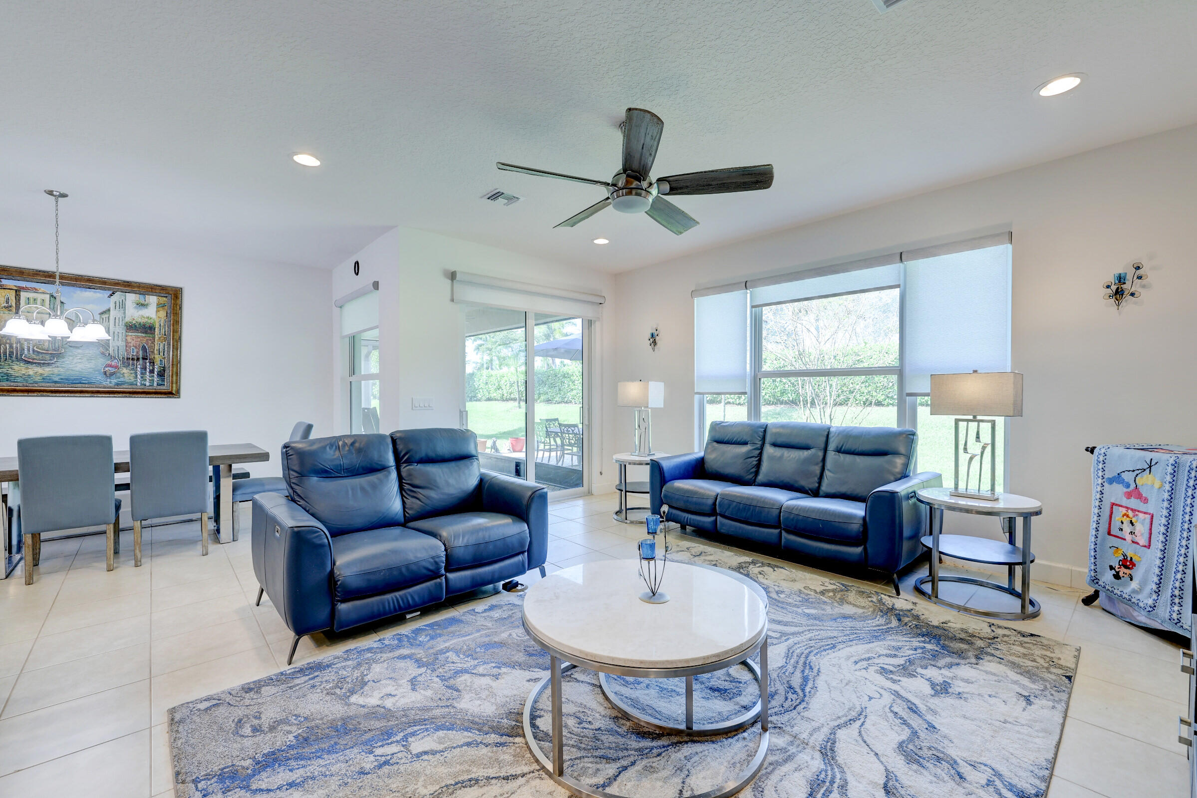 VALENCIA CAY/RIVERLAND - Residential