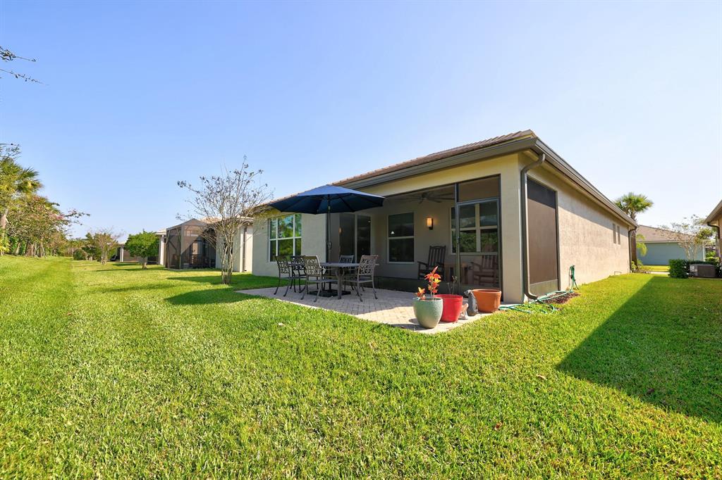 VALENCIA CAY/RIVERLAND - Residential