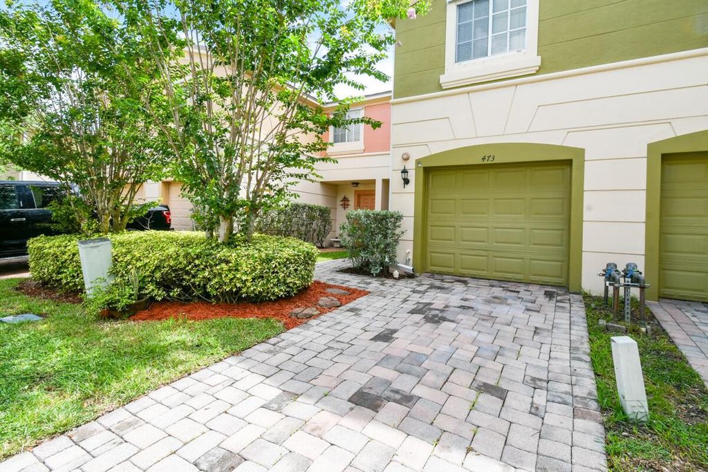 Photo of 473 SE Bloxham Way, Stuart, FL 34997 (MLS # R11104746)