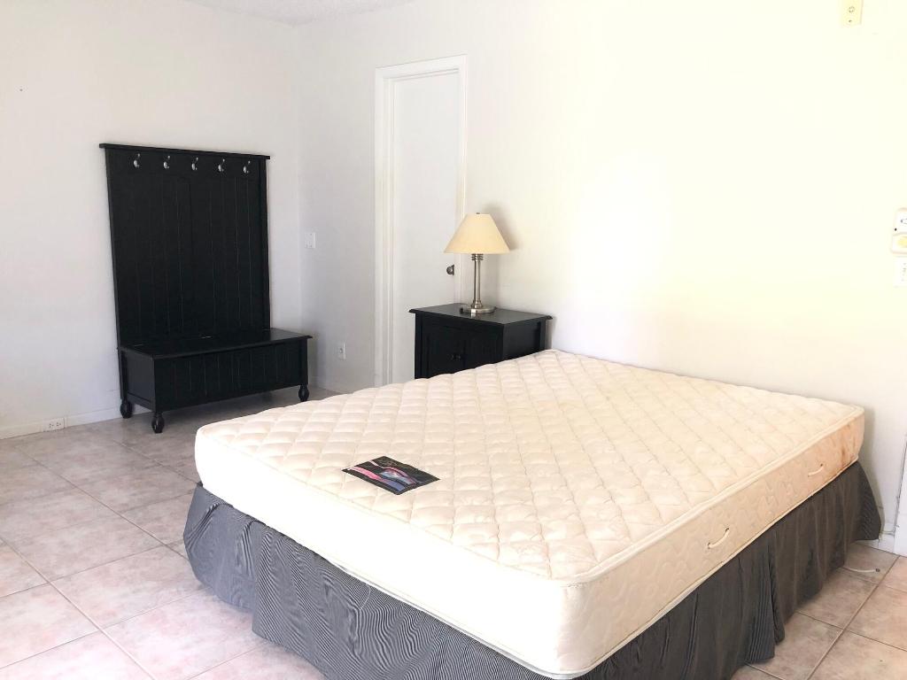 VENTNOR B CONDO - Residential Lease