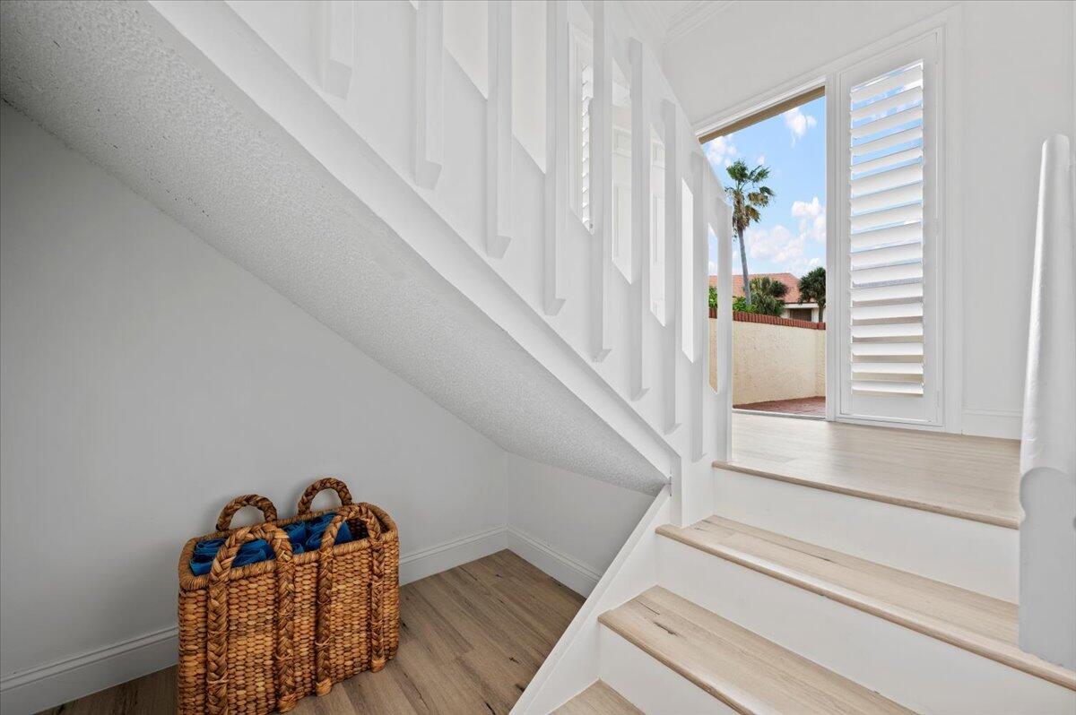 SEA OATS OF JUNO BEACH CO - Residential Lease