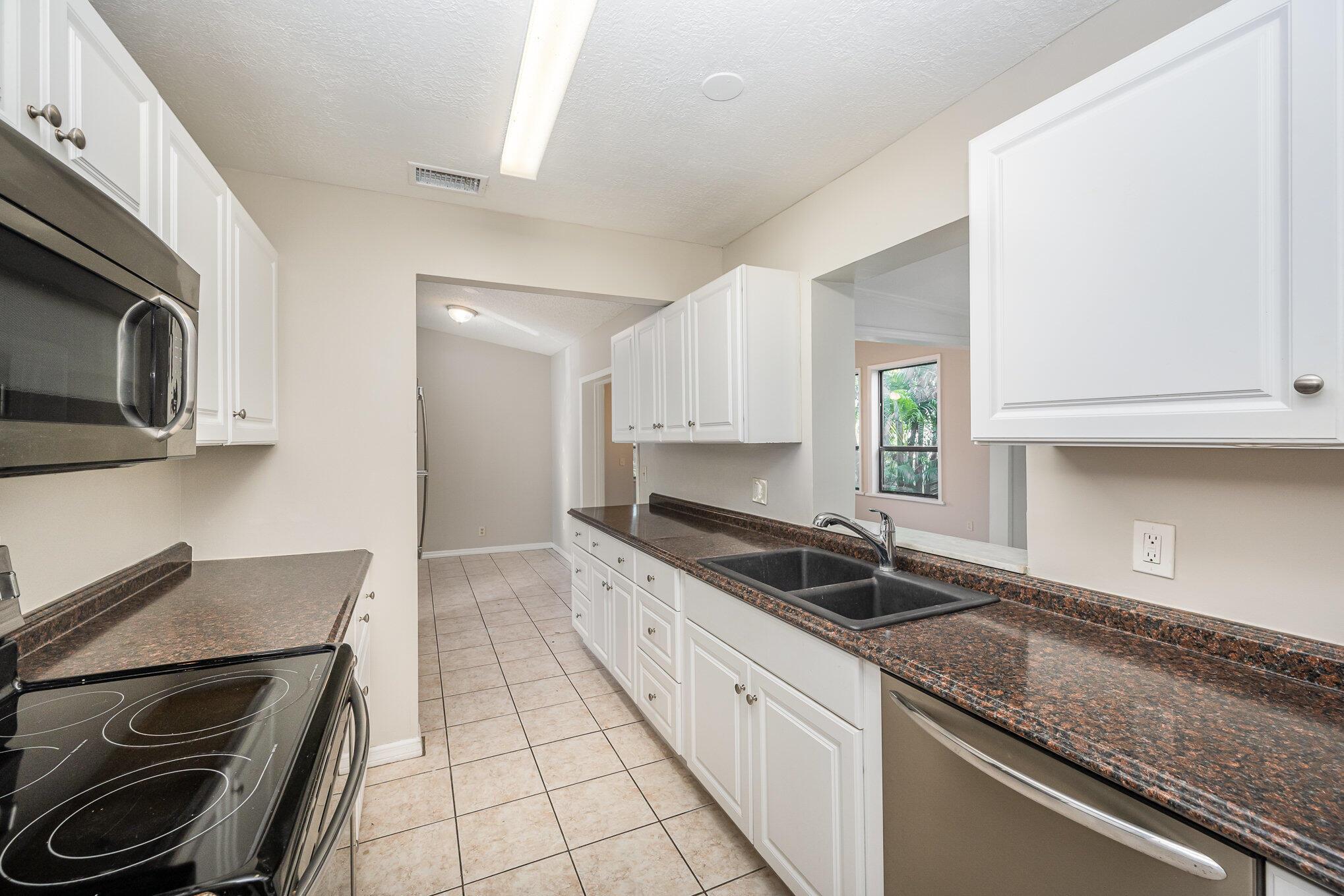 PORT ST LUCIE SECTION 18 - Residential