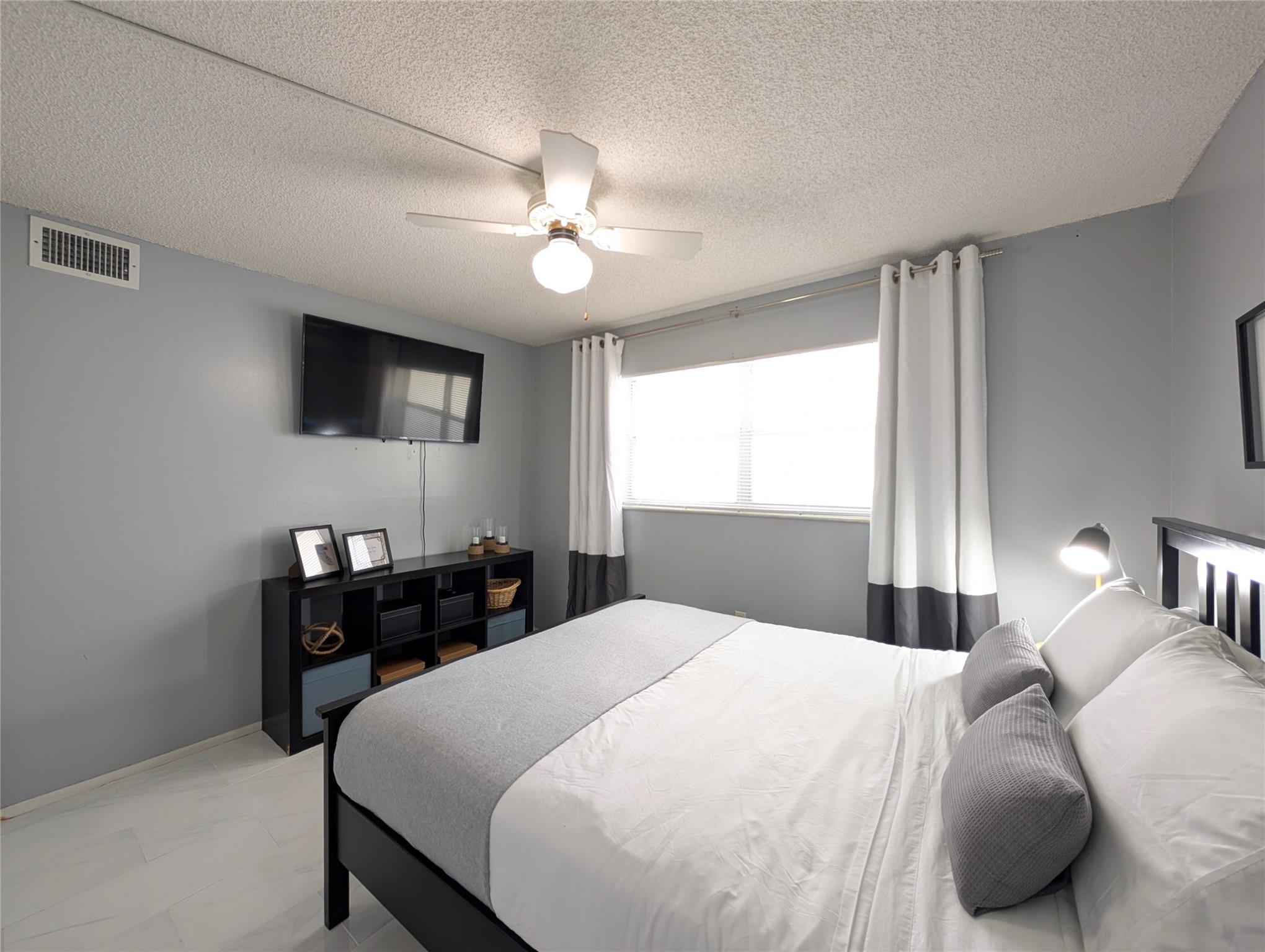 Sunrise Lakes Phase 1 - Residential