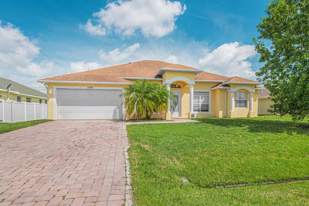 Photo of 2385 SW Salmon Road, Port St Lucie, FL 34953 (MLS # R10901166)