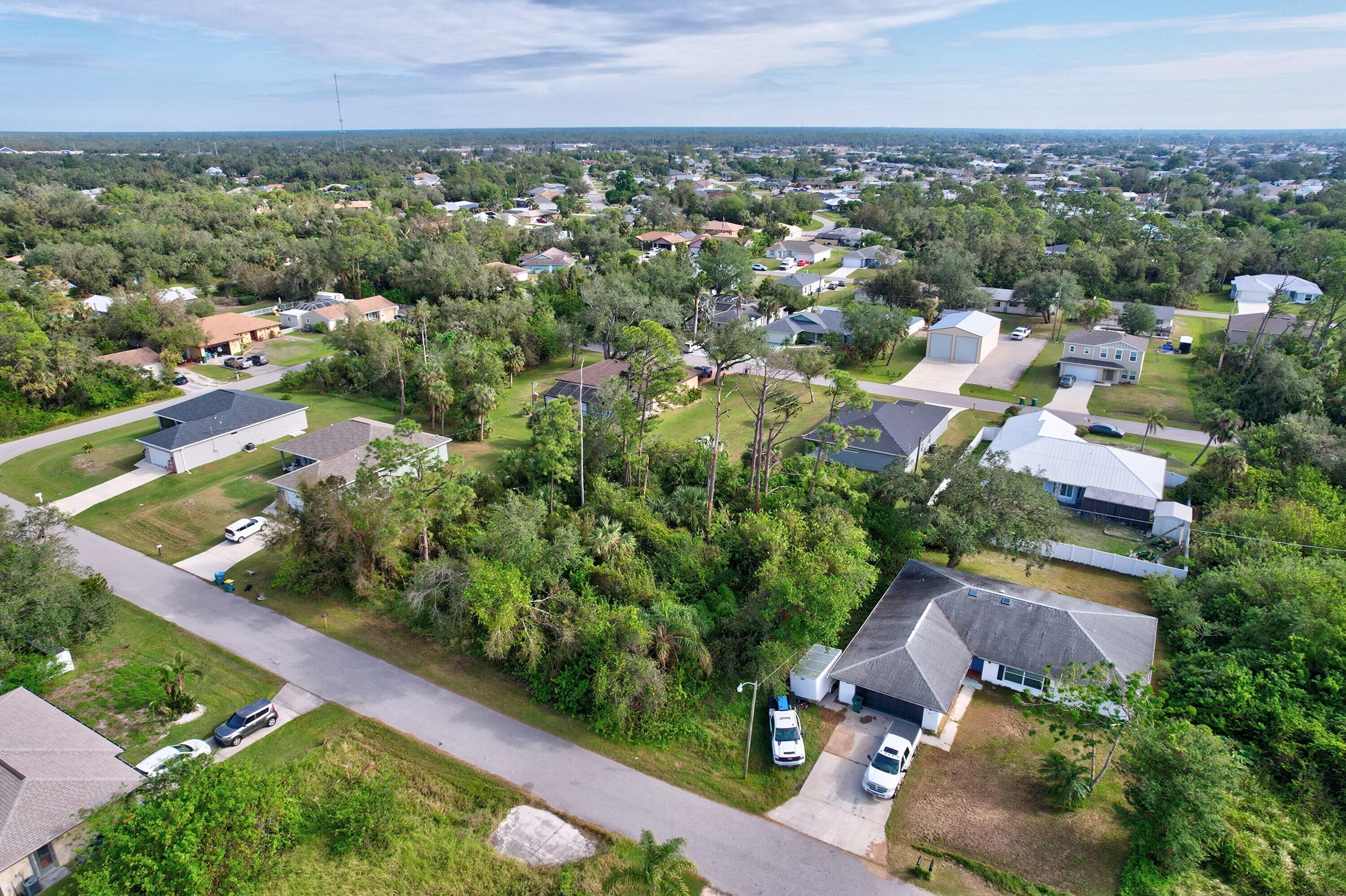 PORT CHARLOTTE SEC 23 - Land