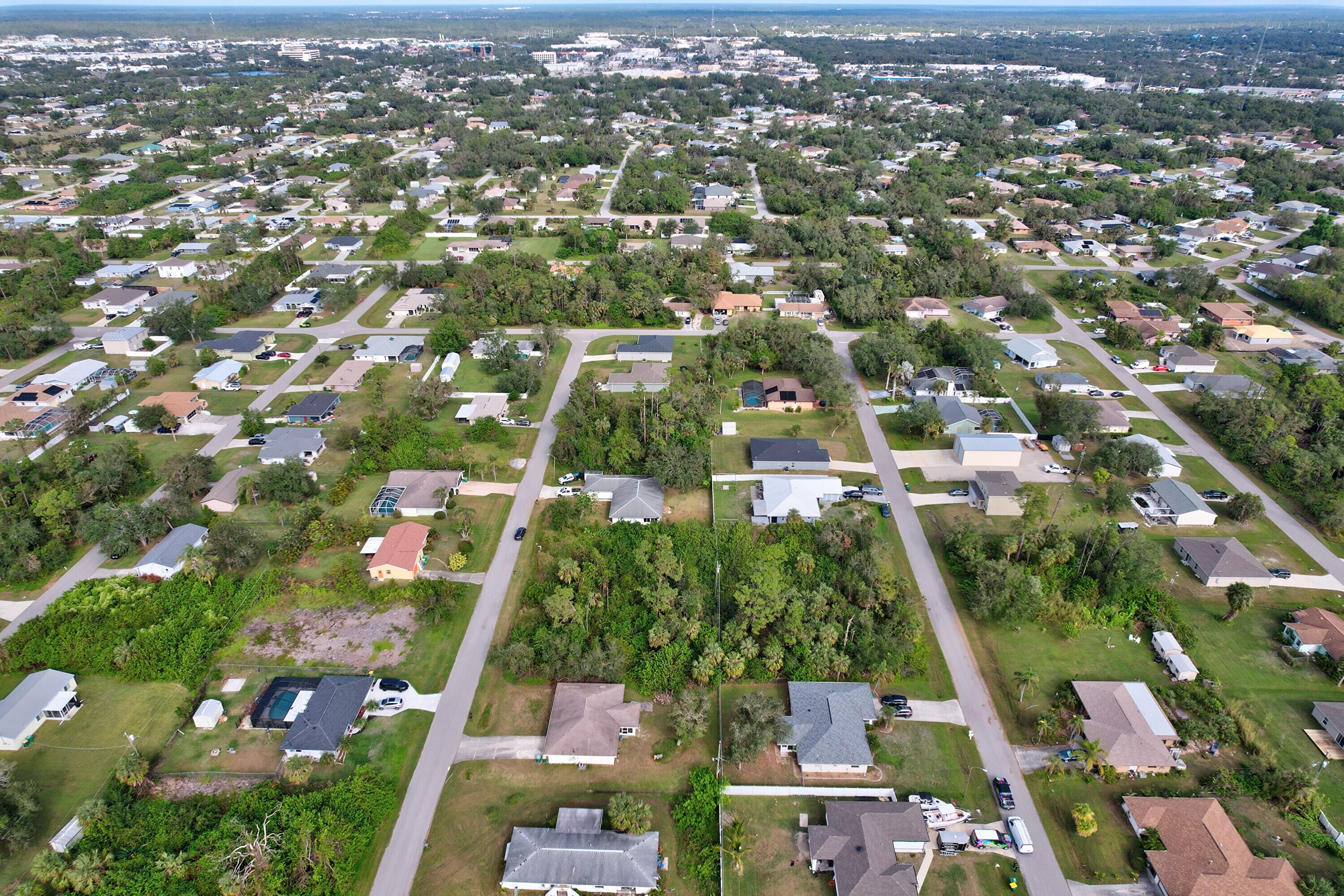 PORT CHARLOTTE SEC 23 - Land
