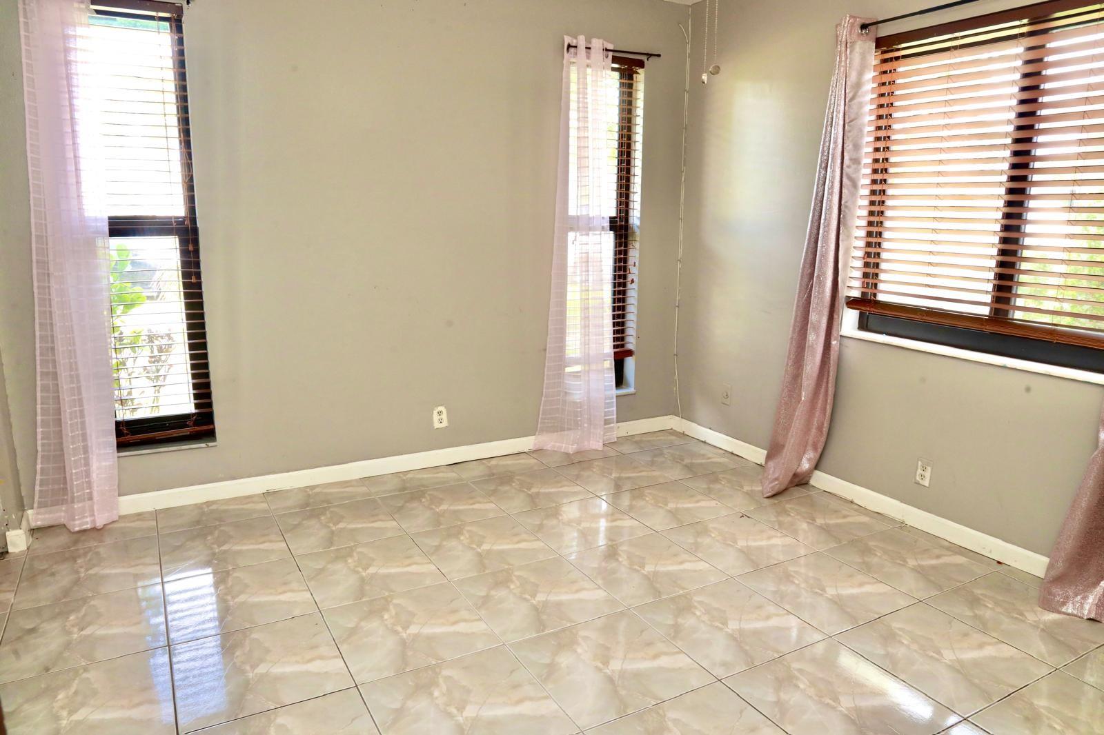 CORAL GATE SEC 1 - Residential