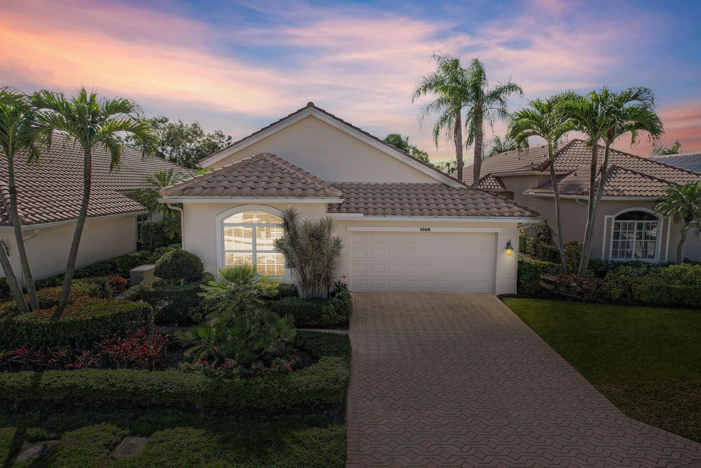 Photo of 1008 Diamond Head Way, Palm Beach Gardens, FL 33418 (MLS # R10963074)