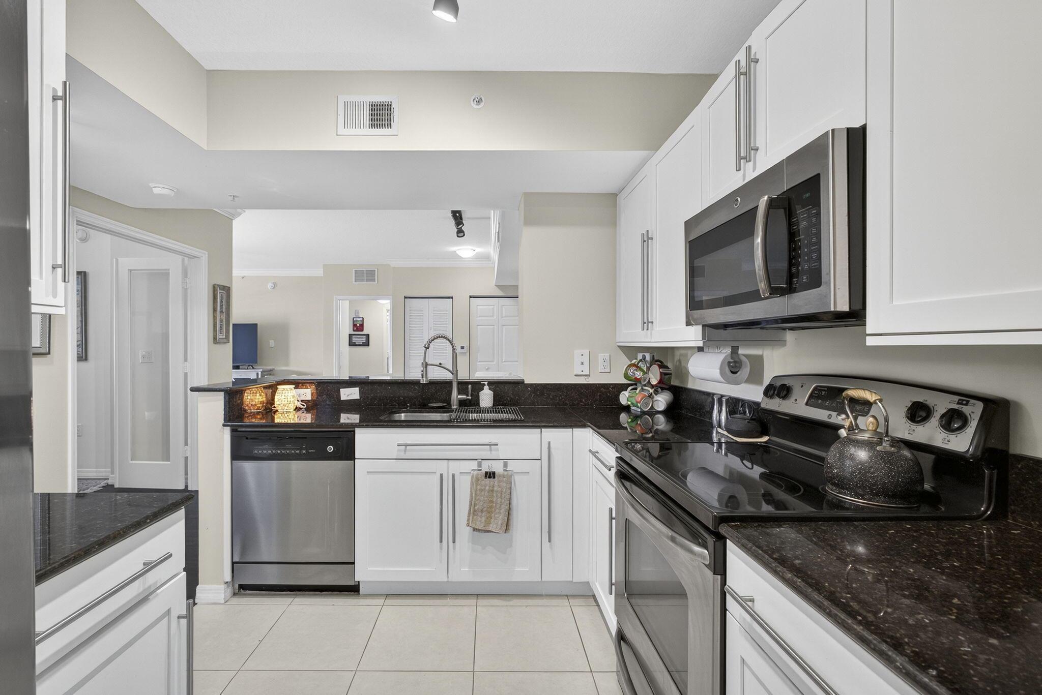 RESIDENCES AT MIDTOWN CON - Residential