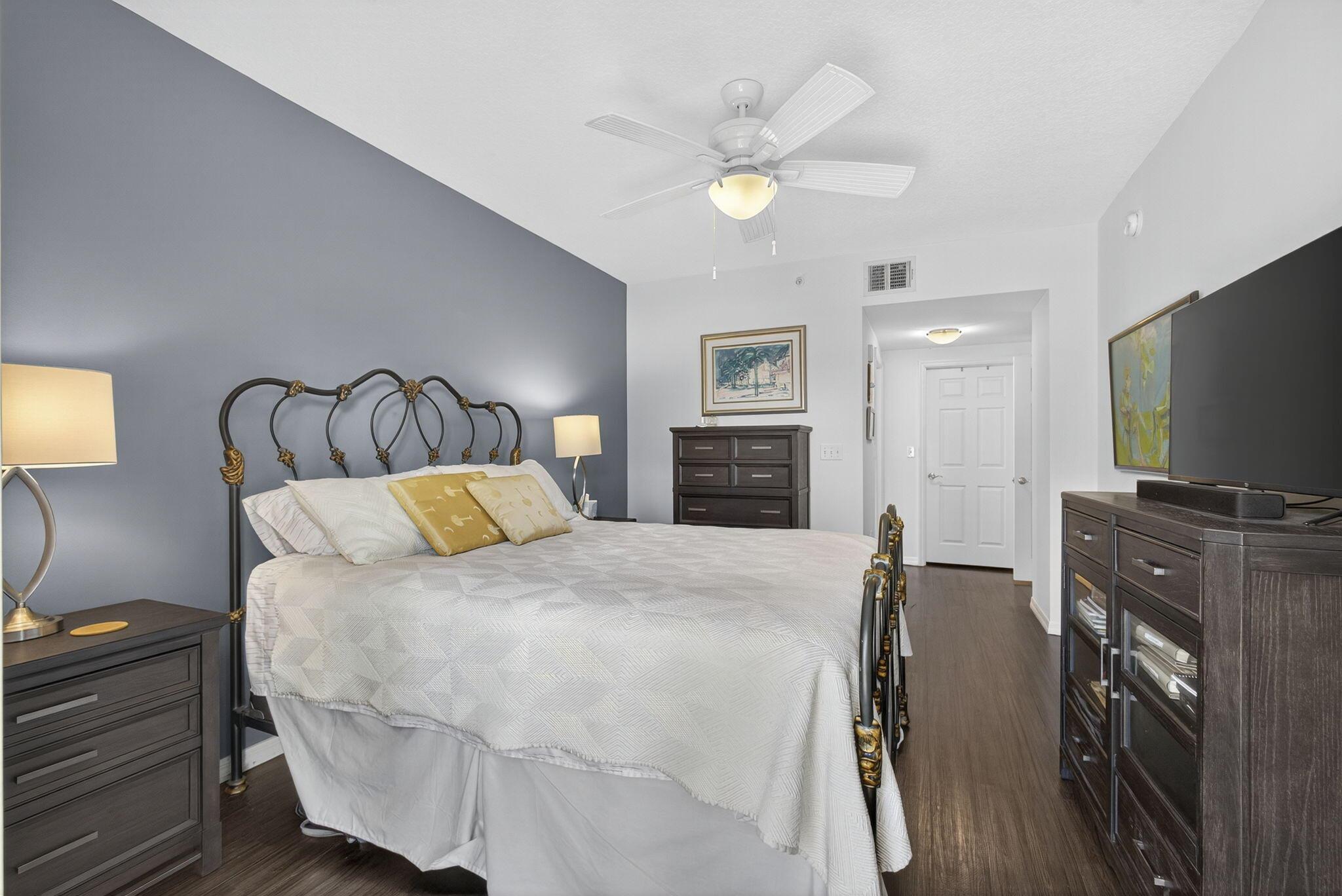 RESIDENCES AT MIDTOWN CON - Residential