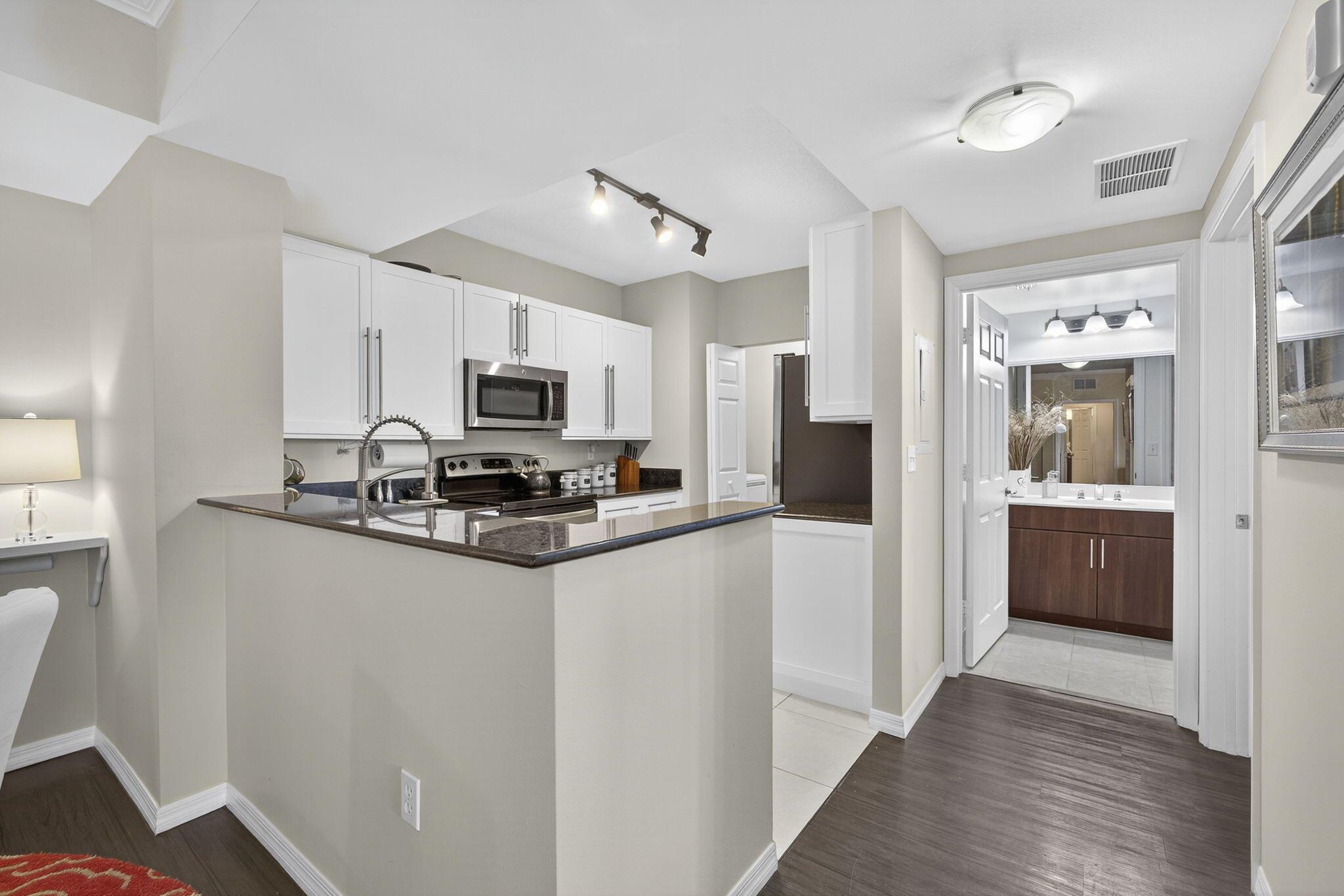 RESIDENCES AT MIDTOWN CON - Residential