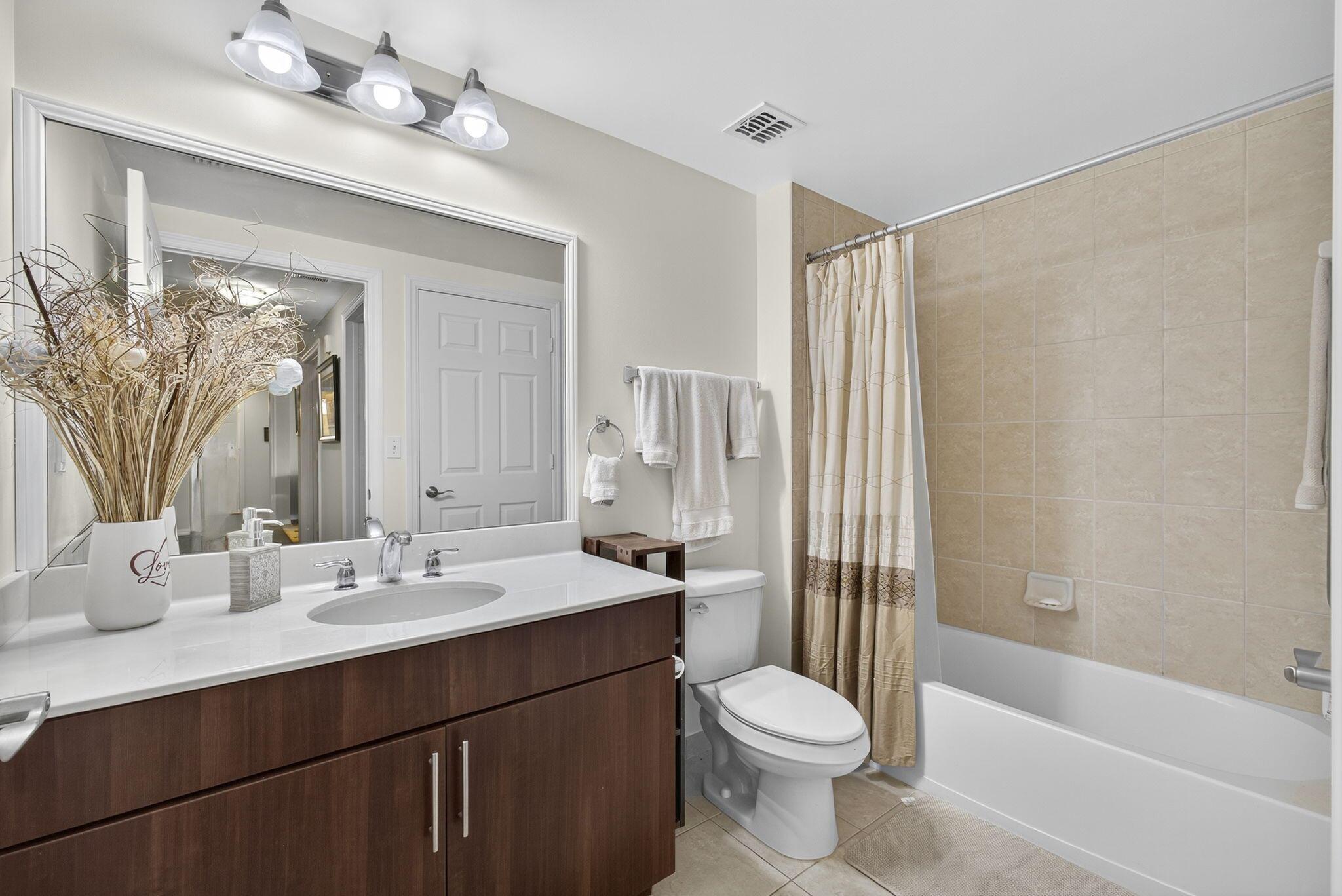 RESIDENCES AT MIDTOWN CON - Residential