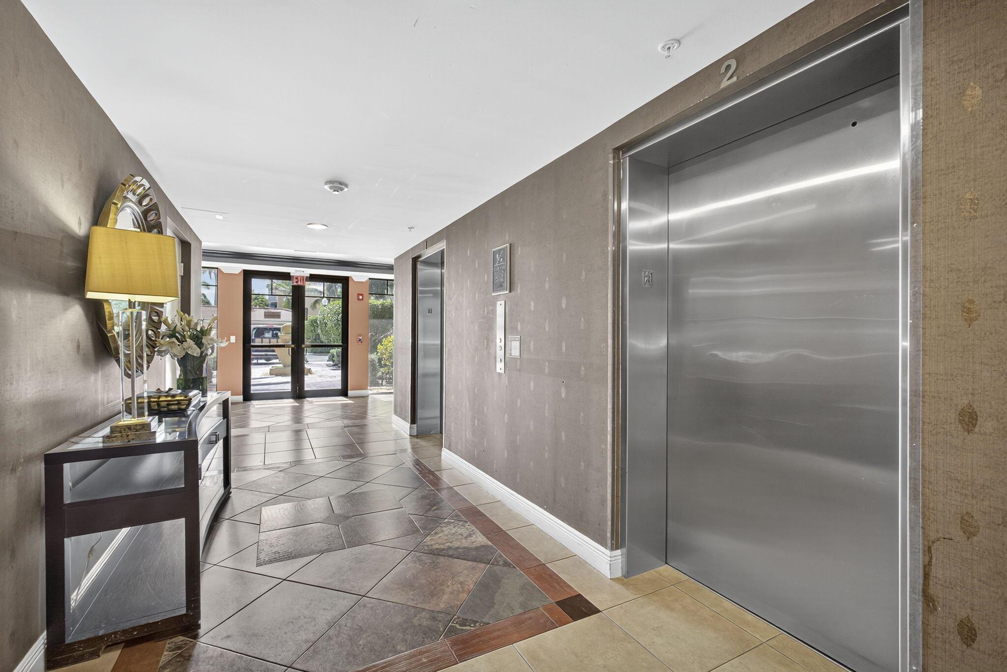RESIDENCES AT MIDTOWN CON - Residential