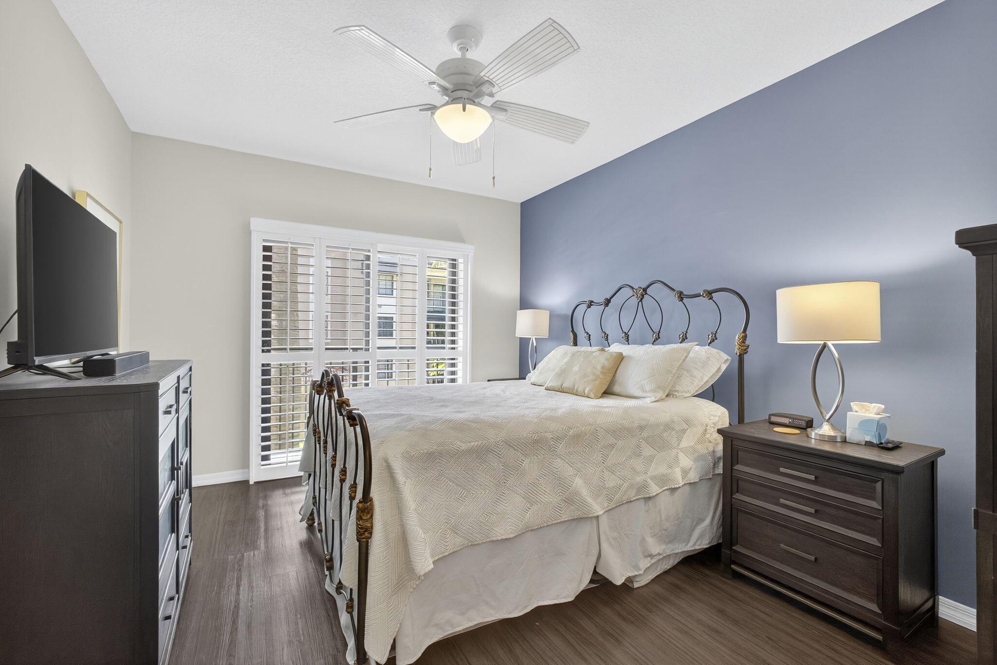 RESIDENCES AT MIDTOWN CON - Residential