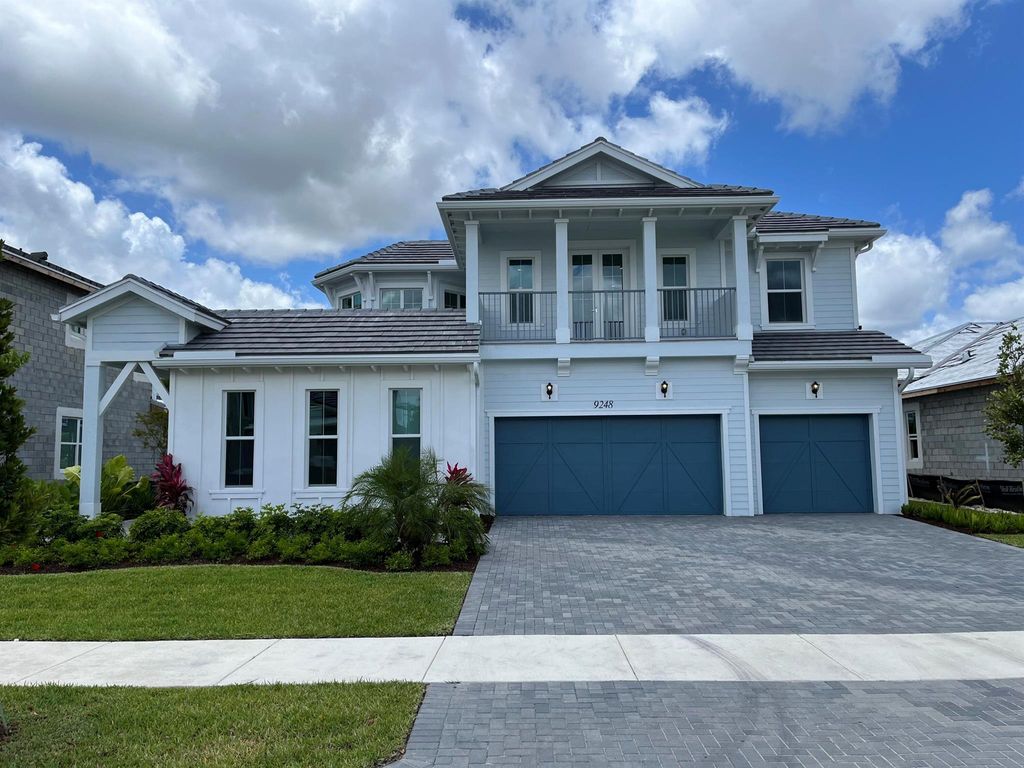 Photo of 9248 Crestview Circle, Palm Beach Gardens, FL 33412 (MLS # R10887829)