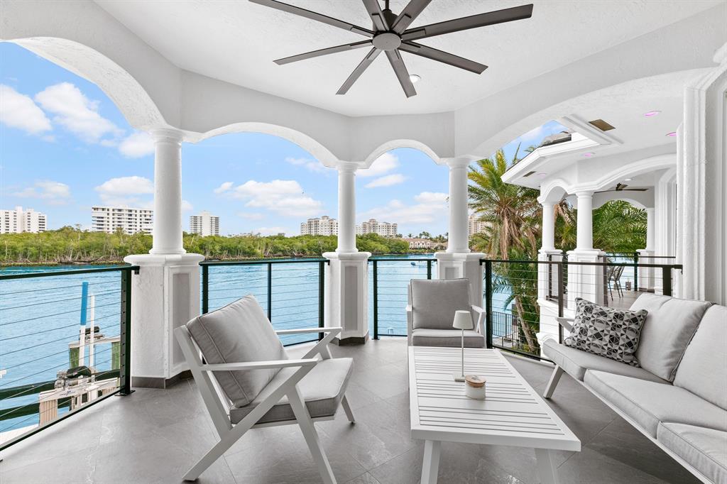 BOCA HARBOUR ISLAND SEC - Residential