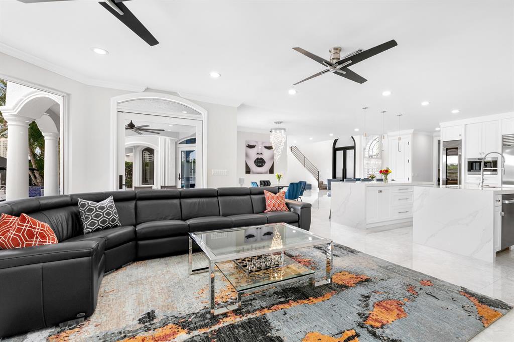 BOCA HARBOUR ISLAND SEC - Residential