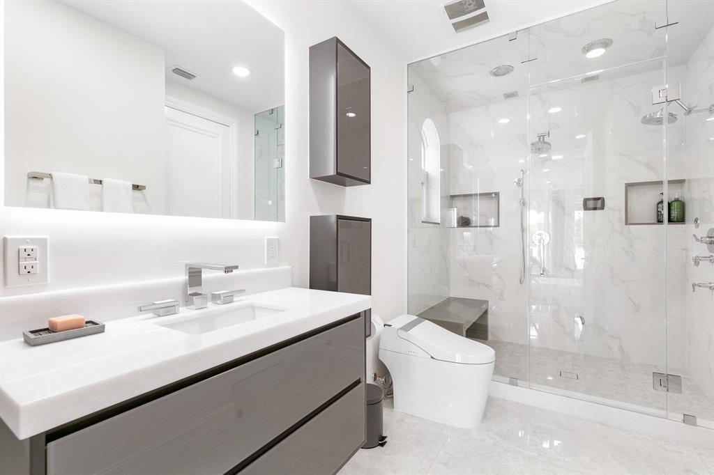 BOCA HARBOUR ISLAND SEC - Residential