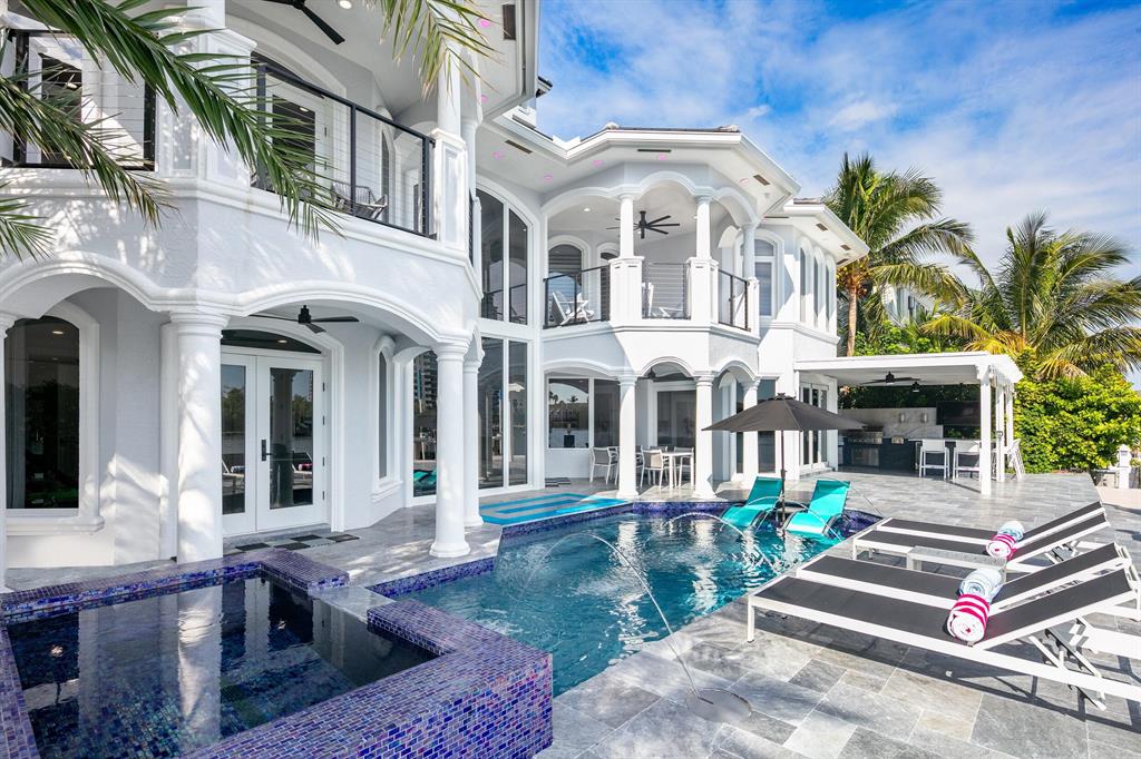 BOCA HARBOUR ISLAND SEC - Residential