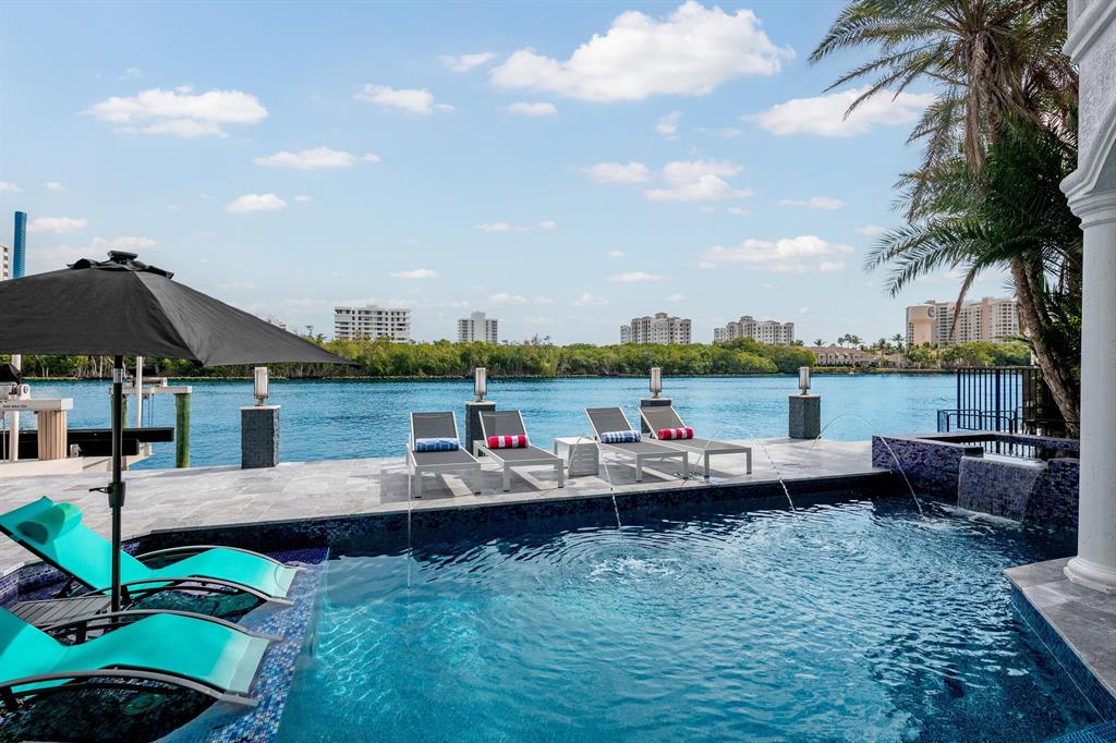 BOCA HARBOUR ISLAND SEC - Residential