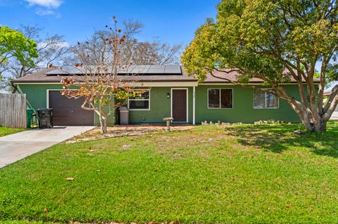 432 SE Whitmore Drive Port St Lucie FL 34984